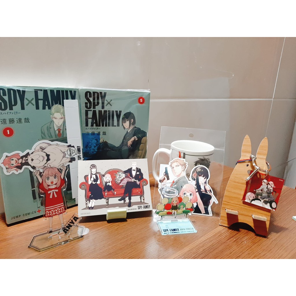 Mô hình standee pvc của SPYxFAMLY các cỡ