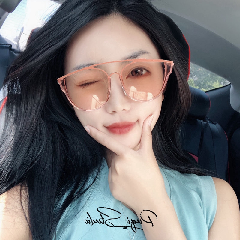 Kính mát thời trang cho cặp đôi