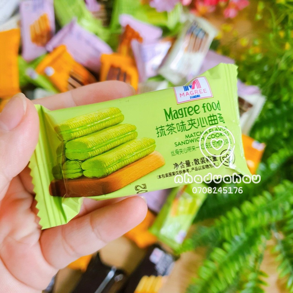 Một hộp xách giấy kraf xinh xắn bánh qui kẹp kem mix vị vừa xinh xắn vừa ngon MagreeFood Hongkong hộp 250gam