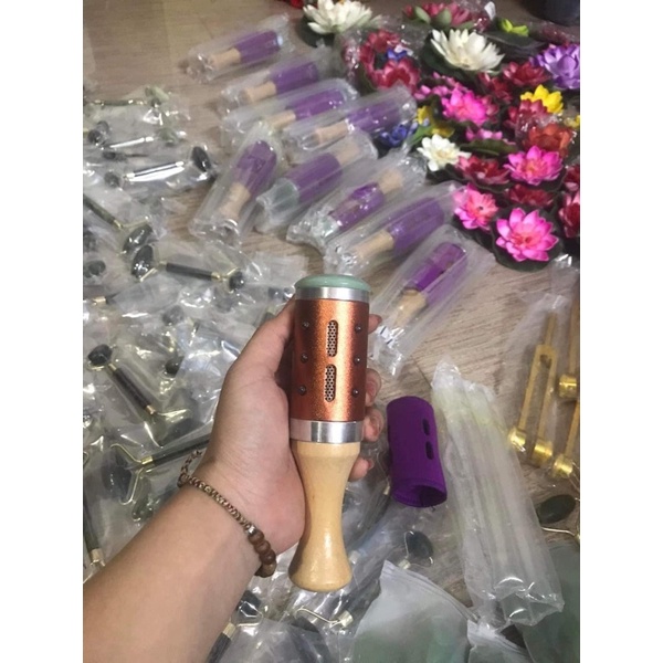 Con lăn ngải cứu cao cấp đầu ngọc bích- Dùng toàn thân và cả mặt- dùng với ngải đoạn, viên ngải