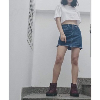 Áo croptop xuông cổ tròn