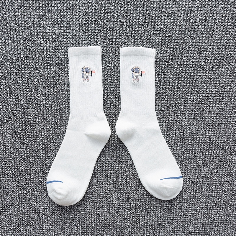 Vớ cotton cổ cao thêu hình phi hành gia thời trang