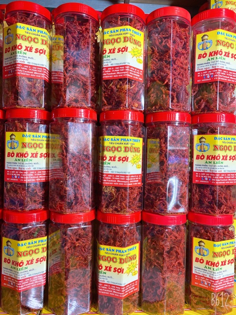 Bò Khô Xé Sợi ( ăn liền ) là món ăn yêu thích của Shop Đặc Sản Biển Phan Thiết NGỌC DŨNG; Hộp 200 gram. HSD 12 tháng