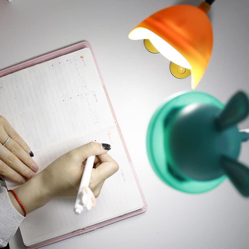 Đèn bàn học sạc tích điện chống cận 👌BẢO HÀNH 6 THÁNG👌