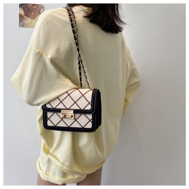 Túi Xách Nữ Túi Đeo Chéo Khoá Miu Da Dầy Trần Trám 3 Ngăn Siêu Đẹp