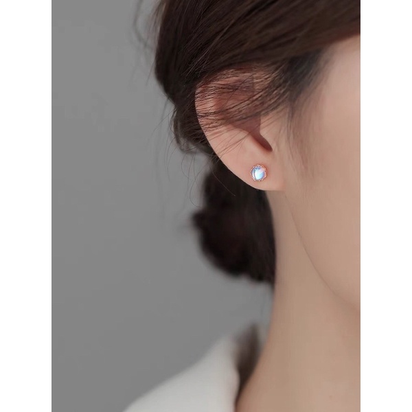 Bông tai tròn bạc đá Moonstone nhân tạo, khuyên tai bạc tròn đá mặt trăng nhân tạo Blackmeo