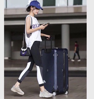 Giày sneaker độn đế ( fullbox)