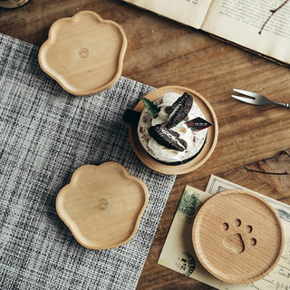 Miếng Lót Ly Làm Từ Gỗ Hình Chân Gấu Dễ Thương 10cm