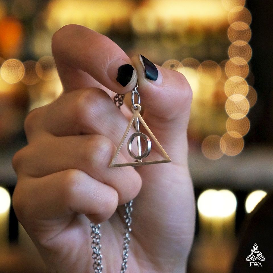 Mặt bạc nữ FWA Bảo bối tử thần Xoay 360 độ - Harry Potter