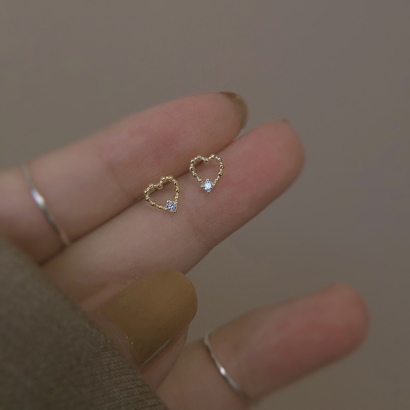 Bông Tai Mạ Bạc 925 Đính Đá Zircon Hình Trái Tim Đơn Giản Xinh Xắn Cho Nữ