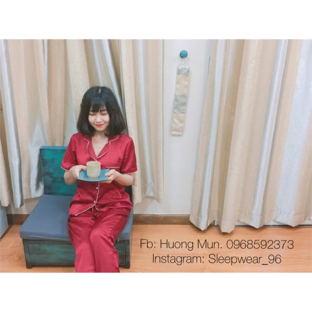 Bộ mặc nhà áo cộc- quần dài lụa màu đỏ sz S,M