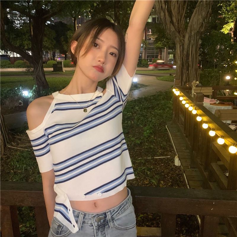 Áo Thun Tay Ngắn Trễ Vai Họa Tiết Kẻ Sọc Thời Trang Mùa Hè 2022 Cho Nữ