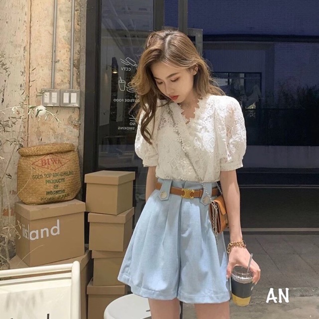 Set áo ren ( có áo 1 dây lót ) + quần kaki xanh ( kèm đai ) Size SM