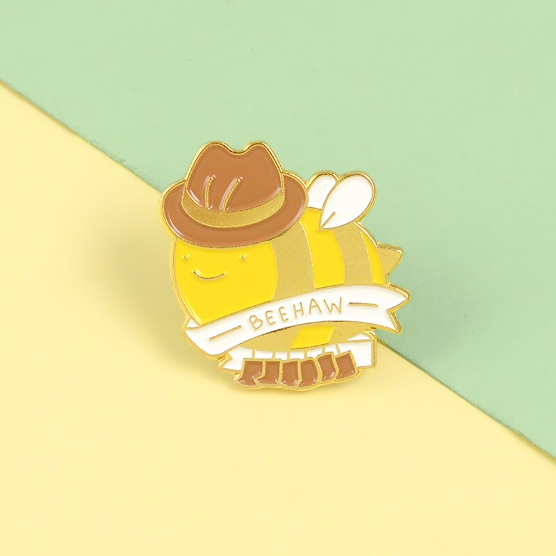 Ghim cài áo hoạ tiết chú ong hoạt hình dễ thương