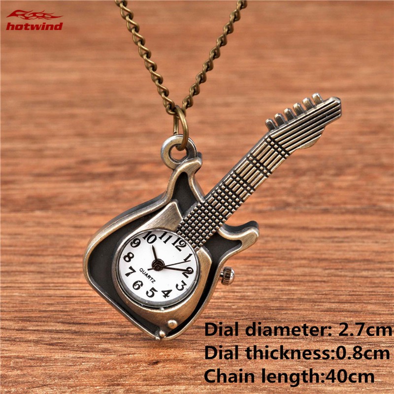 Đồng hồ quả quýt chạm khắc hình cây đàn guitar