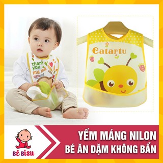 Yếm máng ăn dặm nilon quai dán cho bé
