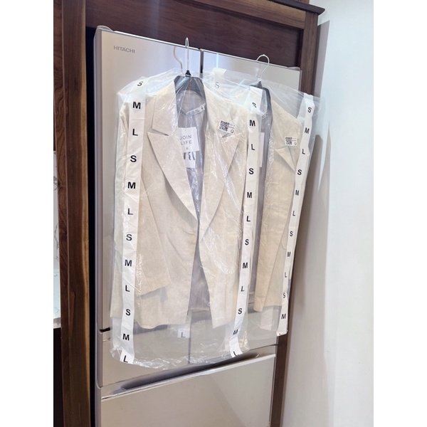 Bán sỉ áo vest màu be