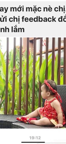 Váy len Huyền trang