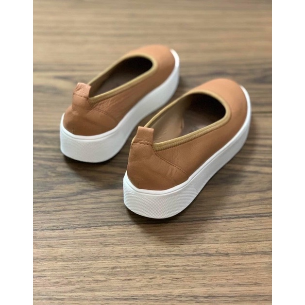 Giày da thật siêu bền dã chiến đi êm mềm. màu be dễ đi dễ phối. sz 35 36 37 38 39. form thoải mái to 1 sz l