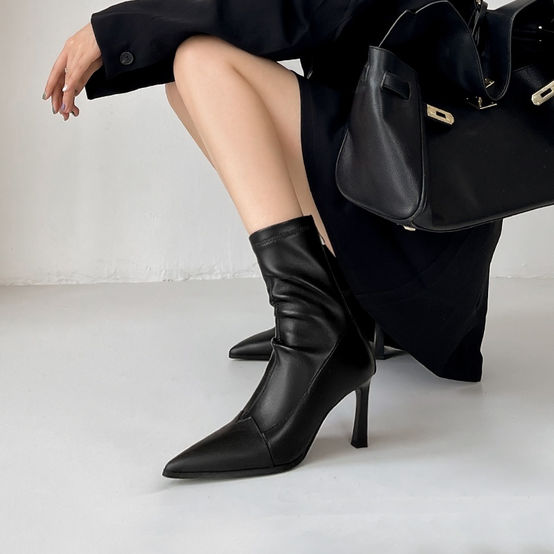Boot da cổ ngắn mũi nhọn cao gót cao cấp sang chảnh phong cách châu âu hiện đại trẻ trung. Hàng quảng châu BOCC588
