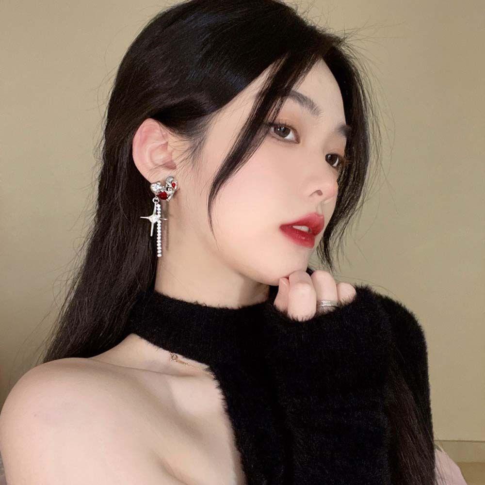 QQMALL Khuyên Tai Chuỗi Hình Thánh Giá Đính Đá Đỏ