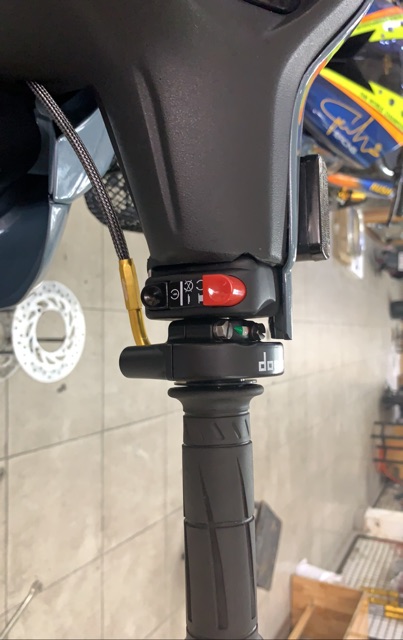 Cùm đề Chính hãng