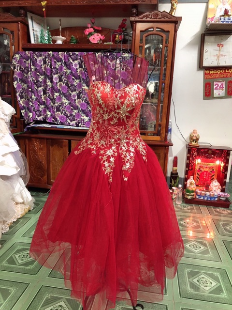 Váy cưới thanh lý