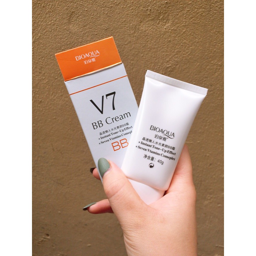 Kem nền BB Cream V7 Bioaqua