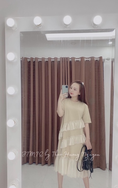 Váy cotton viền sóng ren