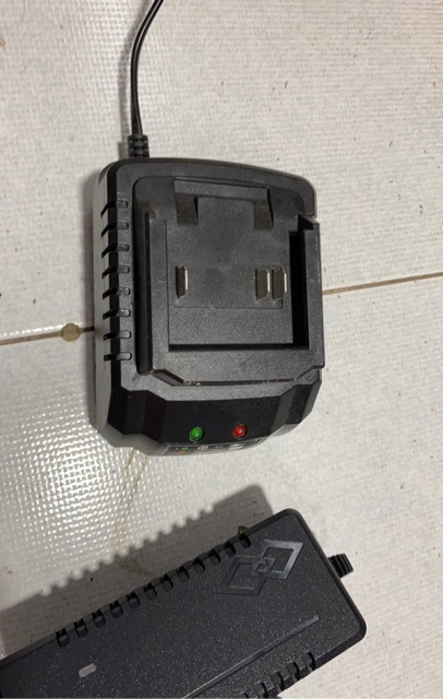 Sạc adapter pin 12,6-14,4-18v