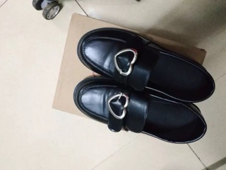 [SẴN 39] Giày ulzzang khuy trái tim (form rộng nên lùi 1 size)