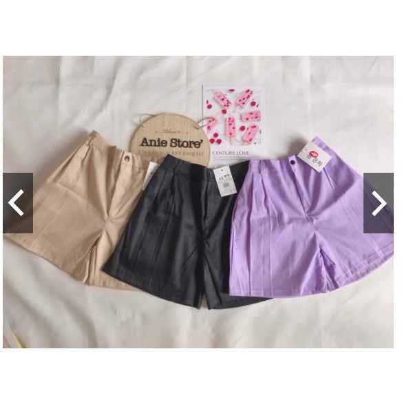 Quần Short Nữ Có Nút Cá Tính