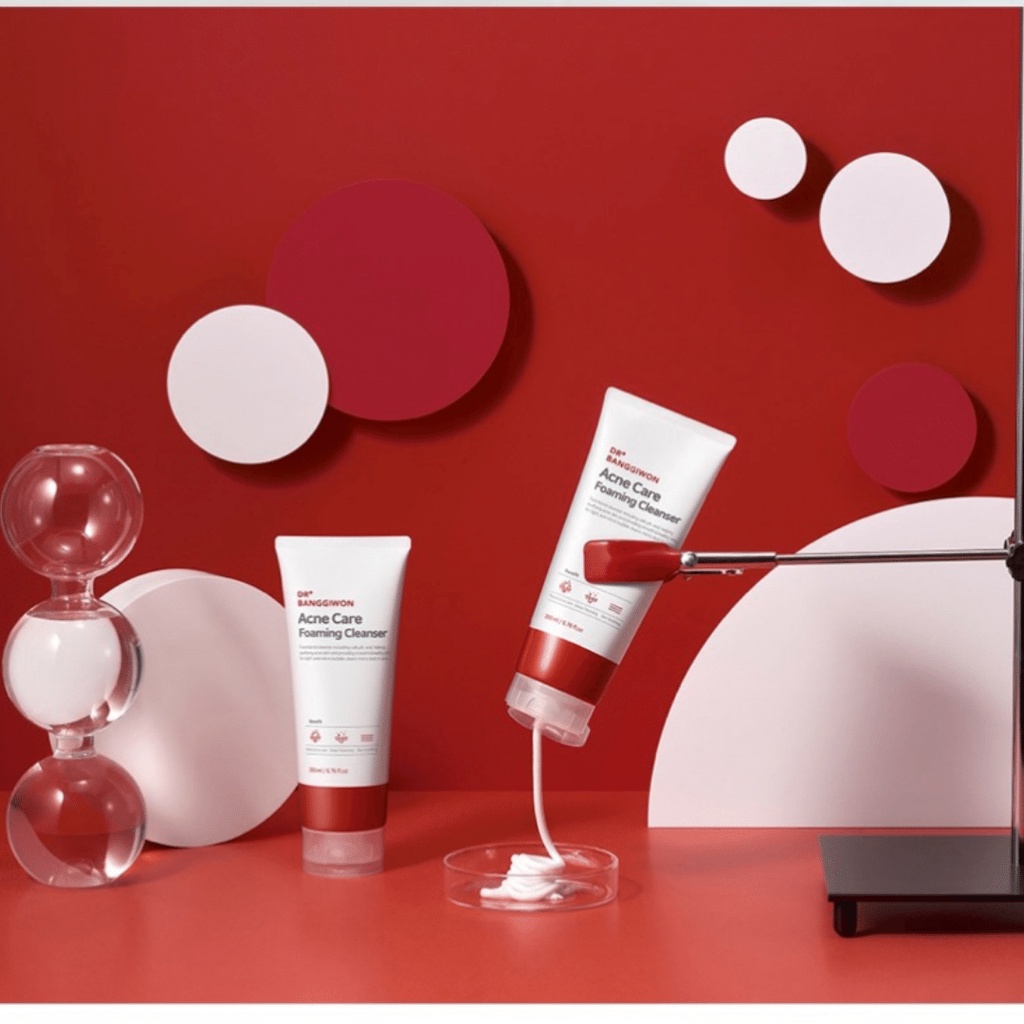 Sữa rửa mặt chuyên sâu dành cho da dầu mụn Acne Care Foaming Cleanser Dr.Banggiwon 200ml