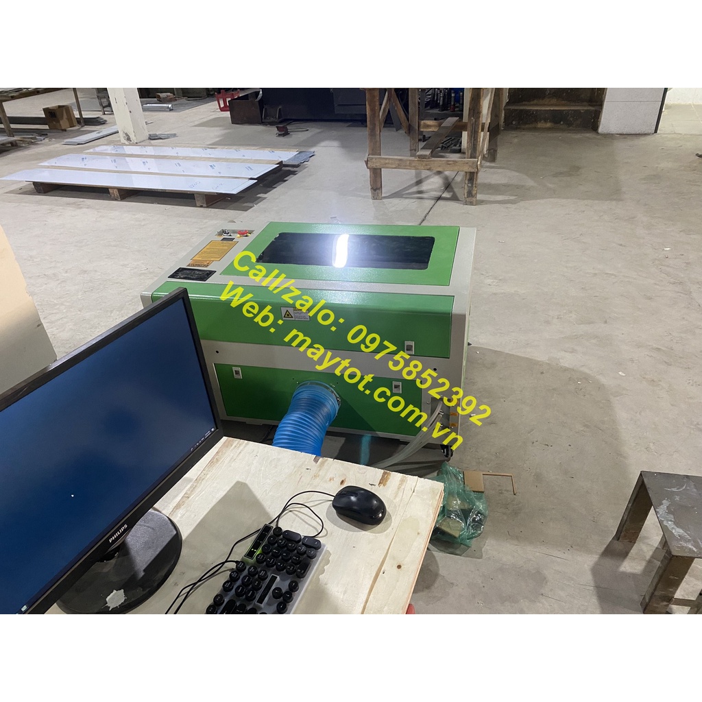 Máy cắt khắc laser CO2 model YH-6040 công suất 60W
