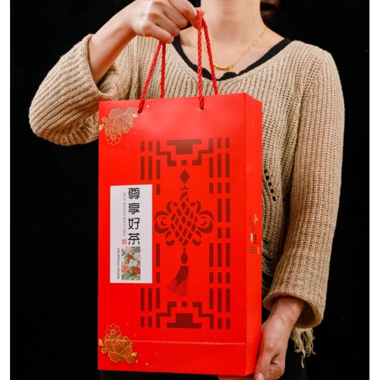 500 gam trà thiết quan âm hộp quà tặng kèm túi xách