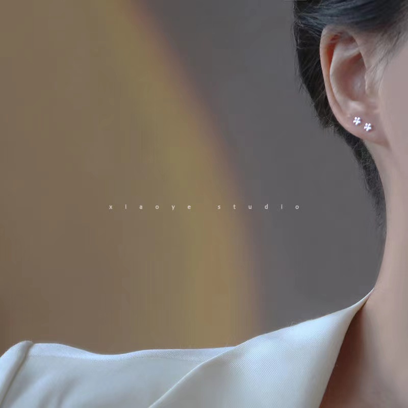 Khuyên Tai Dạng Hạt Xỏ Hình Bông Hoa Xoắn Ốc Màu Trơn Phong Cách ins Dành Cho Bạn Nữ