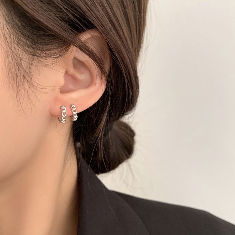 KHUYÊN TAI BẠC CALLA - Vặn thừng - E025