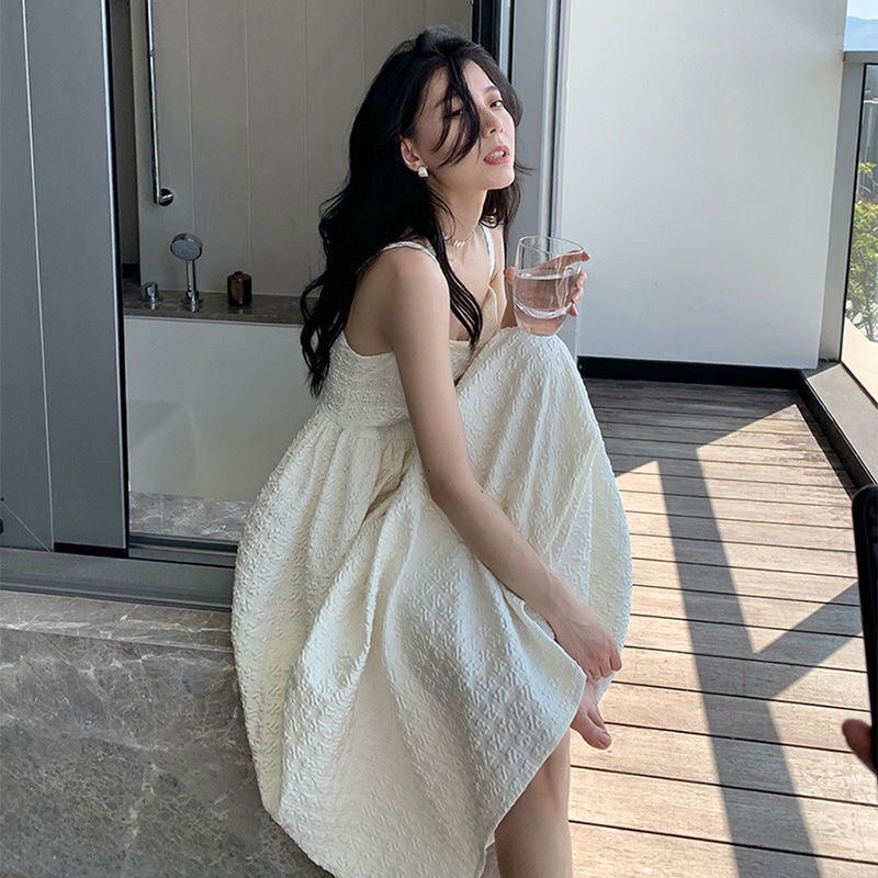 Đầm babydoll hai dây dáng dài vải xốp sang chảnh dễ thương