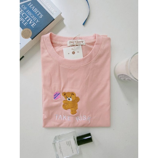 🍍Áo Thun Say Happy thêu gấu 🍍