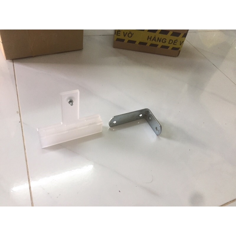 Chân đèn  chân kẹp chế đèn