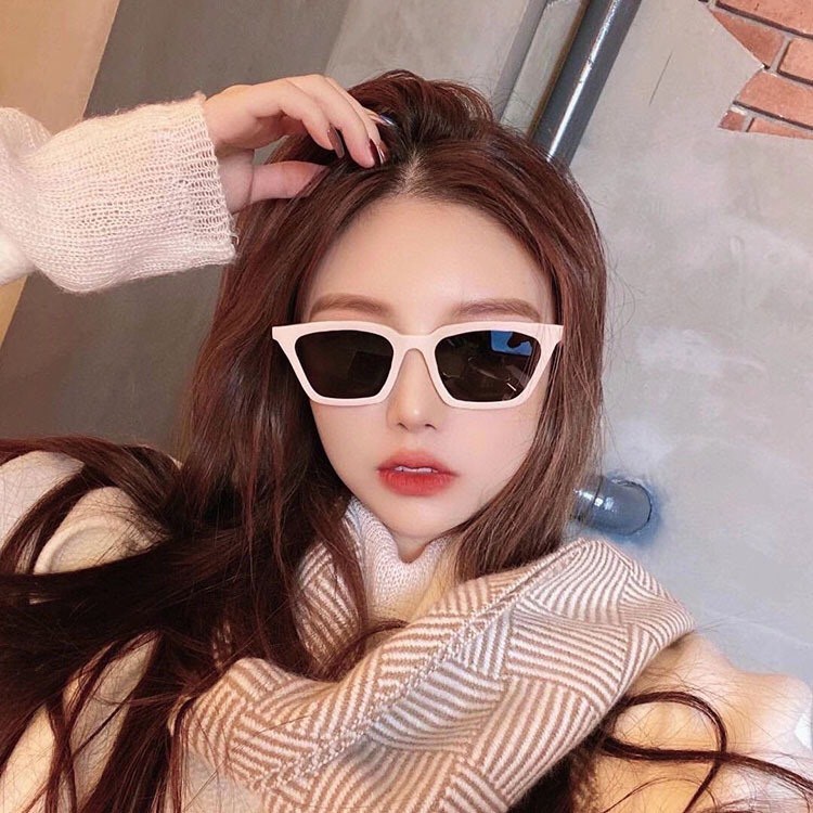 Mắt Kính Thời Trang Form Mắt Vuông xếch hot trend Phong Cách ULZZANG - Hata24h