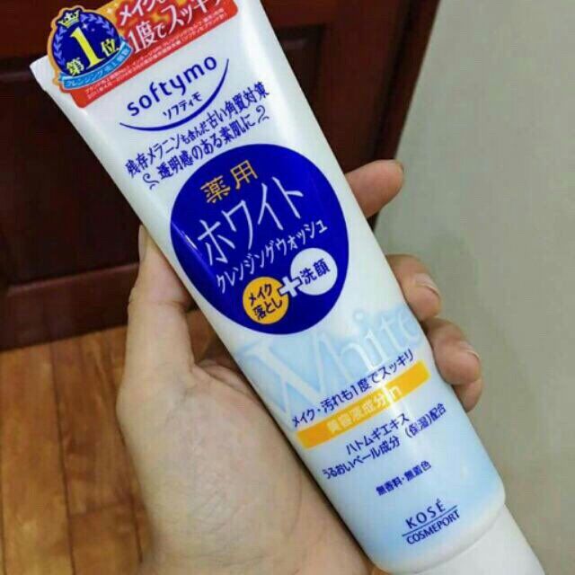 Sữa rửa mặt trắng da kose