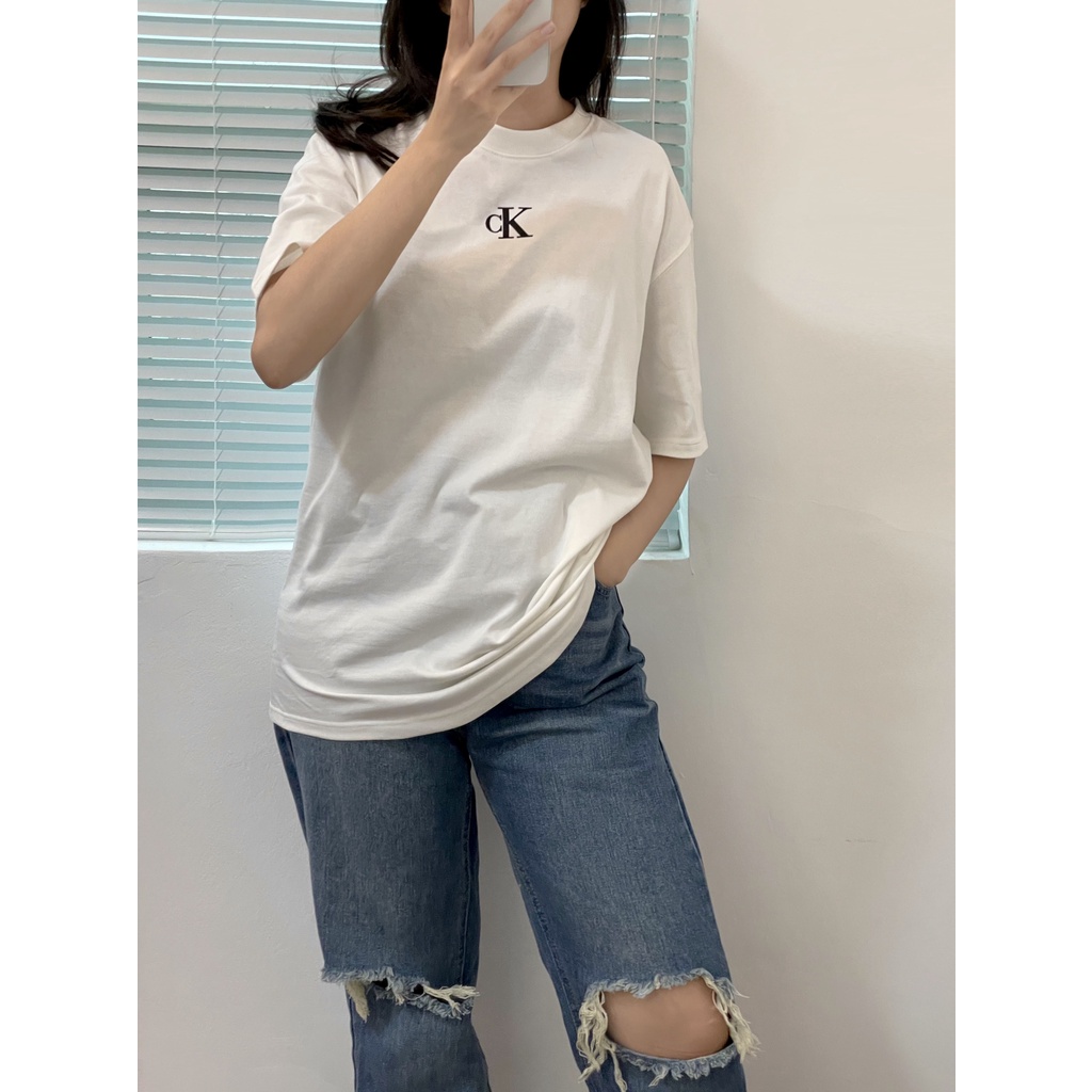 Áo thun CK Mini Logo form rộng tay lỡ unisex cho nam và nữ