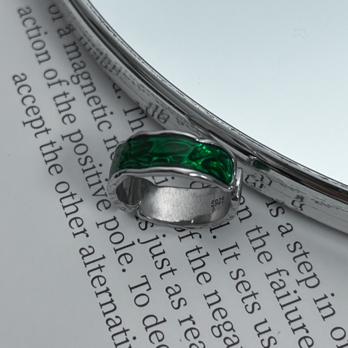 Nhẫn Hở Màu Xanh Lá Đậm Phong Cách retro Thời Trang