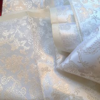Vải gấm cứng