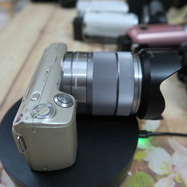 Máy ảnh Sony Nex 5 kèm ống kính 18-55 bản nội địa Nhật