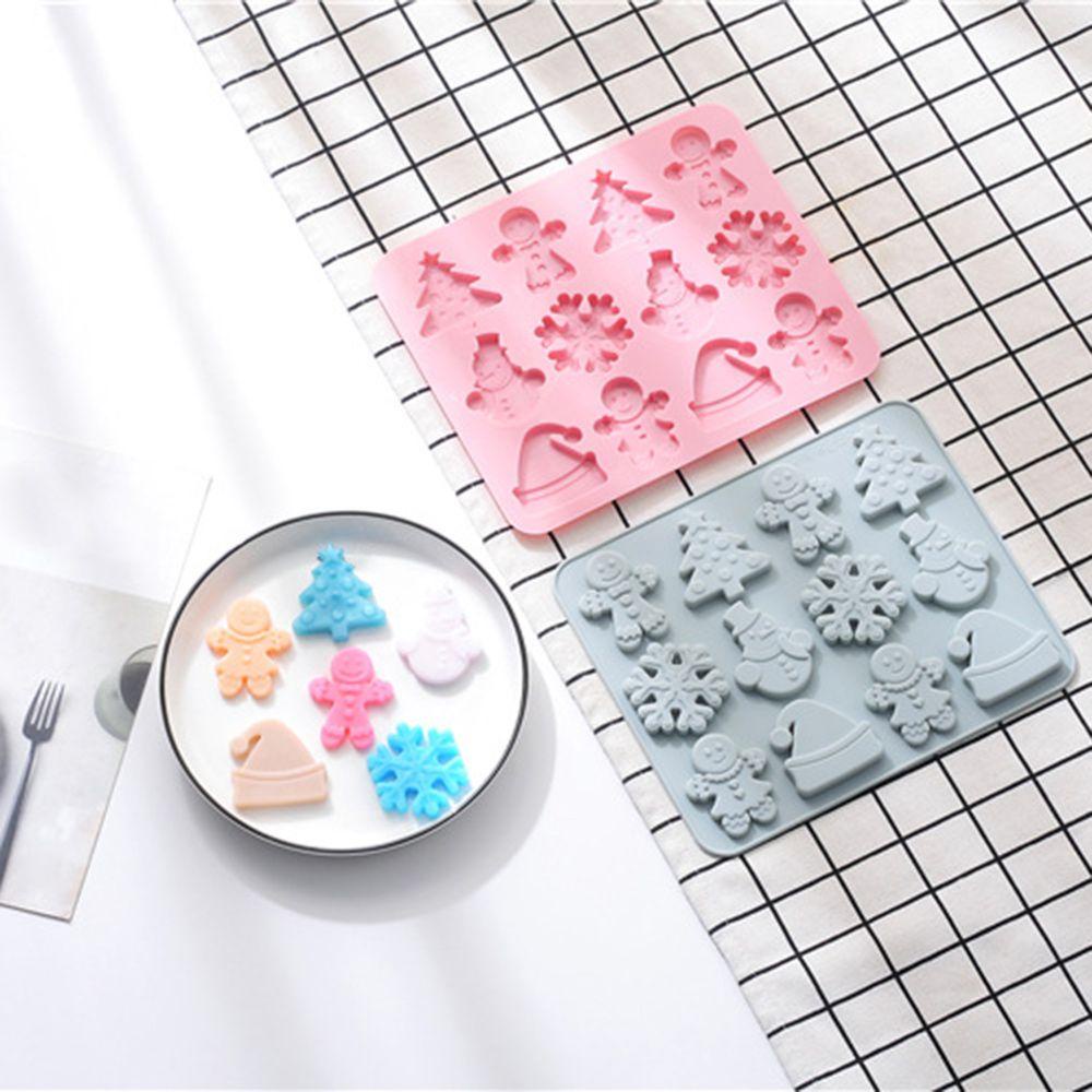 Khuôn Silicone Tạo Hình Làm Xà Phòng Chủ Đề Giáng Sinh 24 Ngăn 12 Ô