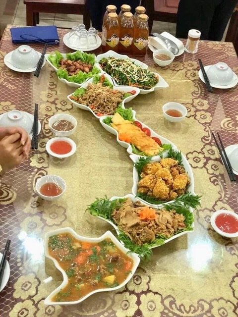 Bộ đĩa bày đồ ăn hình chữ S Việt Nam