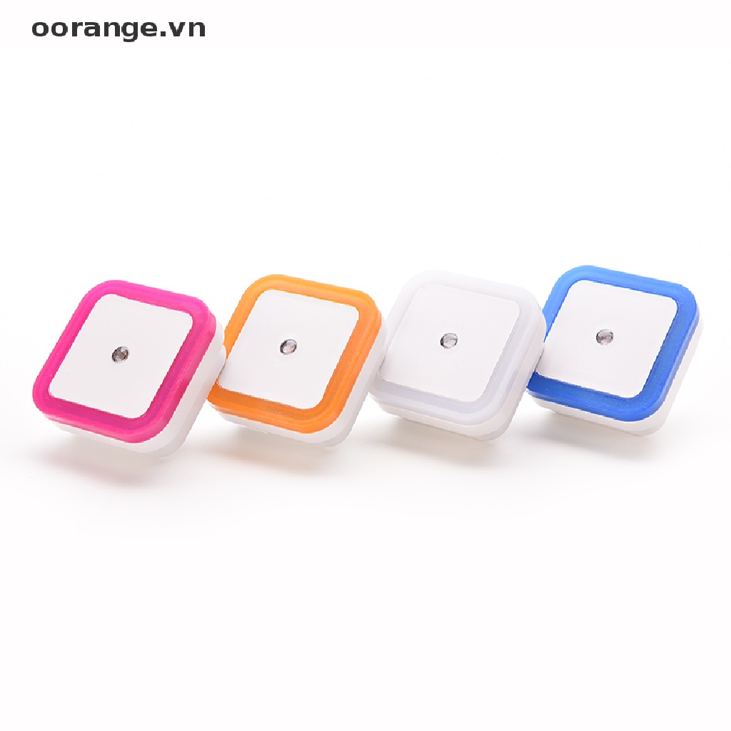 Đèn ngủ bóng LED cảm biến tự động có phích cắm US