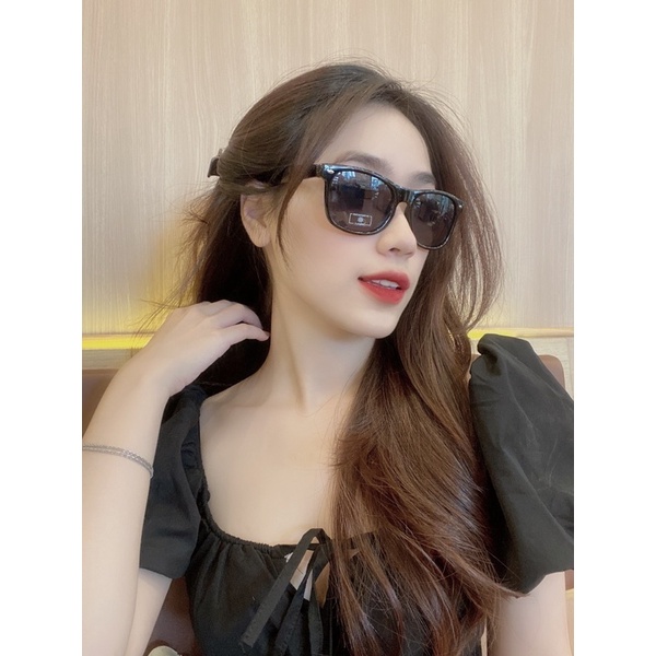 Kính Primark hàng chuẩn auth, có mail mua hàng chính hãng